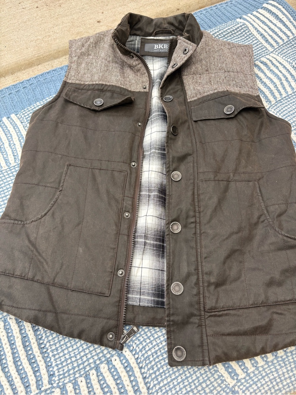 BKE Men's Dark Brown Quilted Yoke Utility Vest